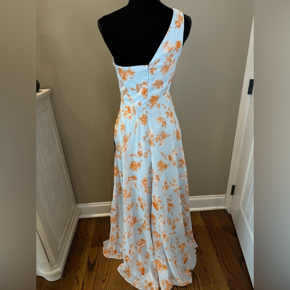 NWT Women’s LULU’S Fashionably Refined floral one shoulder maxi dress- Size Med - Picture 10 of 10